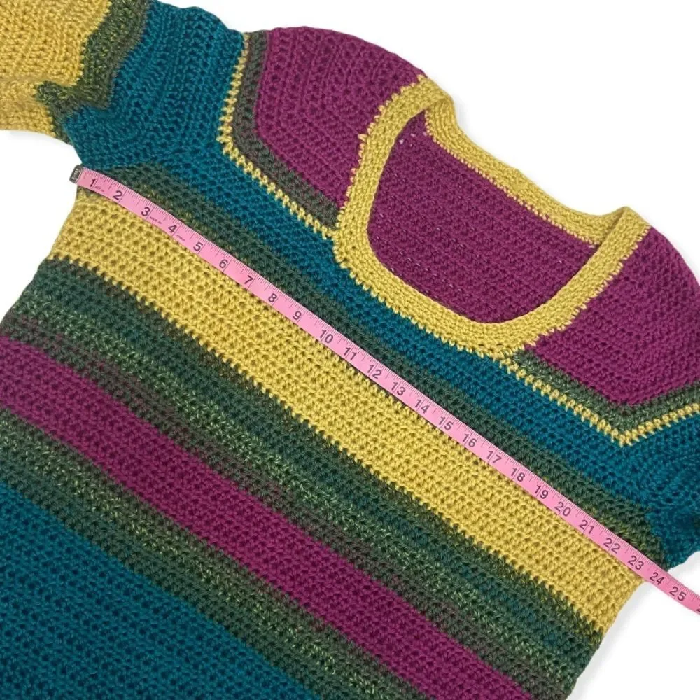 Chunky Hand-Knit Color Block Sweater - Picture 10 of 12